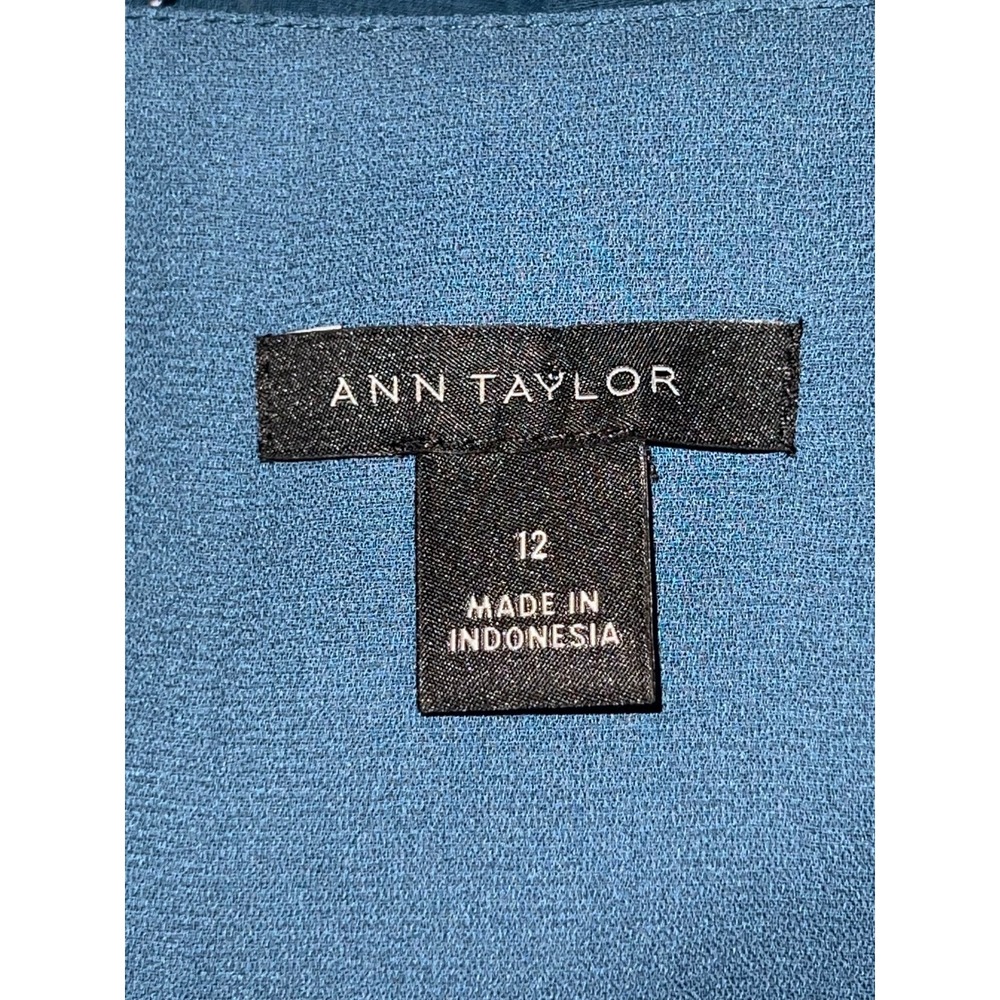 Ann Taylor Teal Blue Geometric Pleated Flutter Sleeve V-Neck Wrap Dress Size 12 - Picture 6 of 7